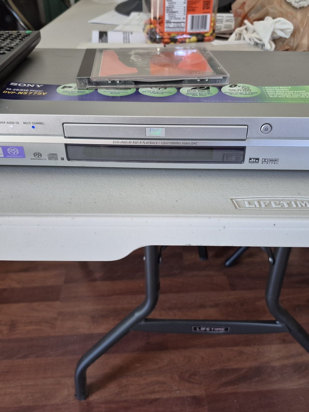 Sony DVD/ SACD/CD Player in Silver with Black Accents. DVP-NS775N